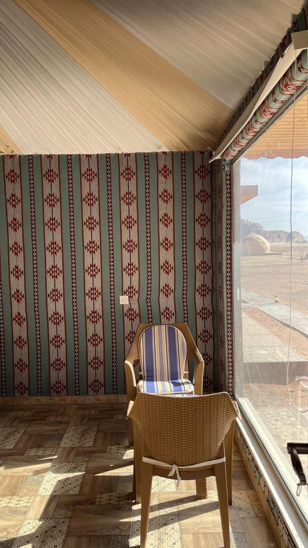 Appartamento Abdullah Luxury Camp Wadi Rum Esterno foto