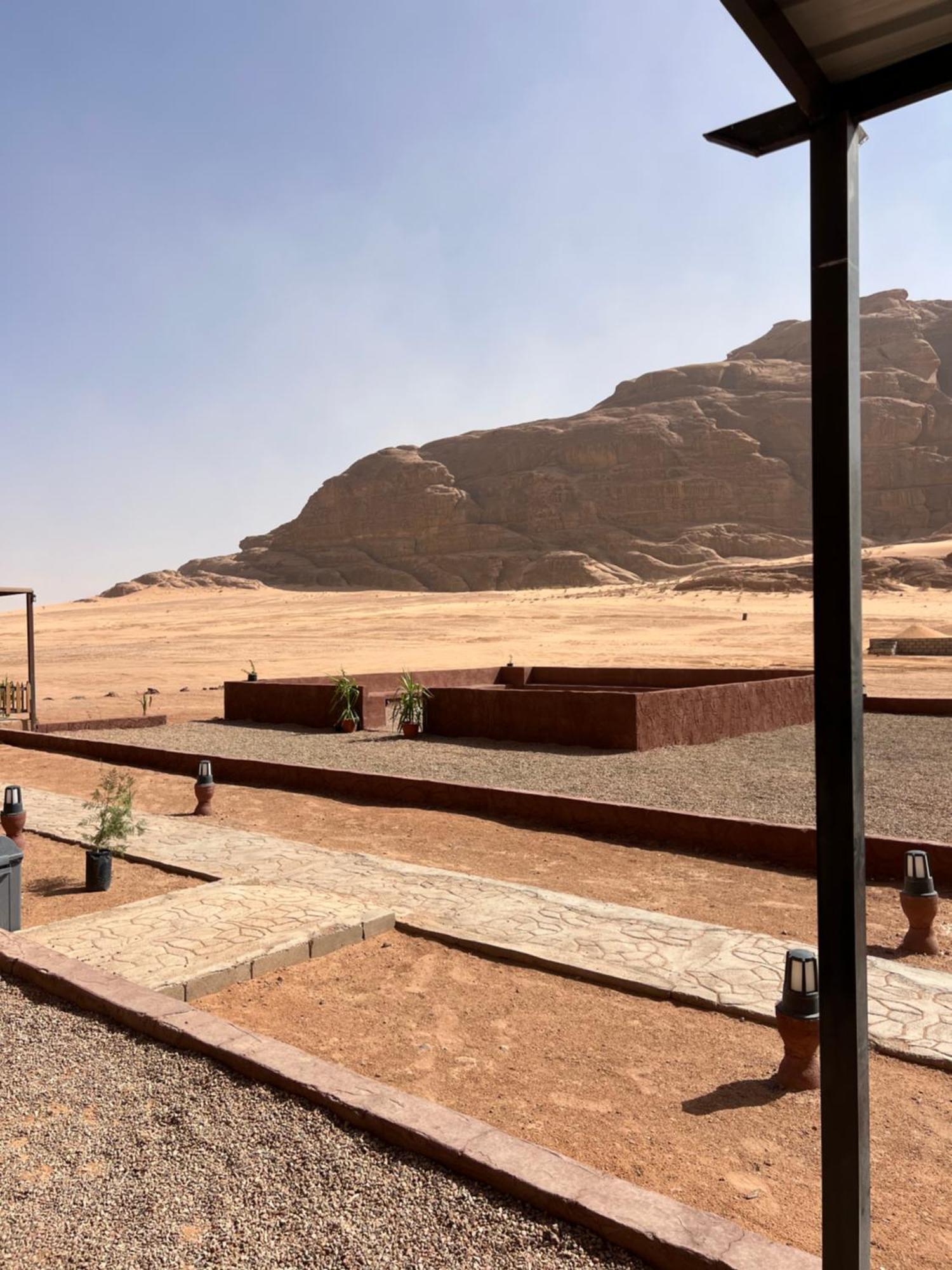 Appartamento Abdullah Luxury Camp Wadi Rum Esterno foto